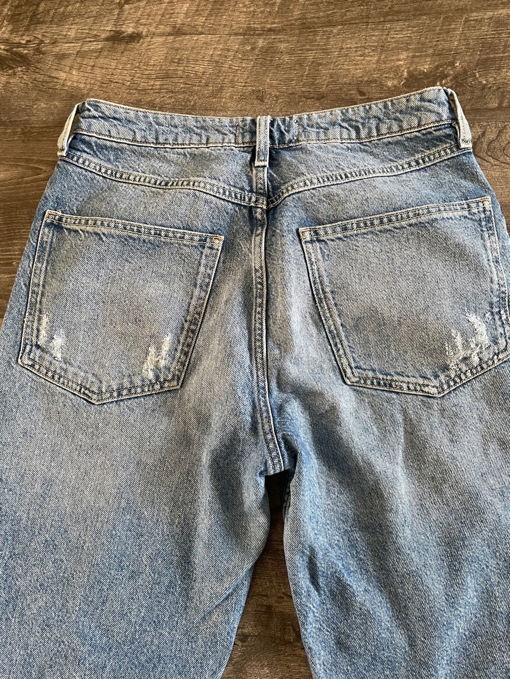 Free People Blue Distressed Jeans 👖 - Picture 4 of 9